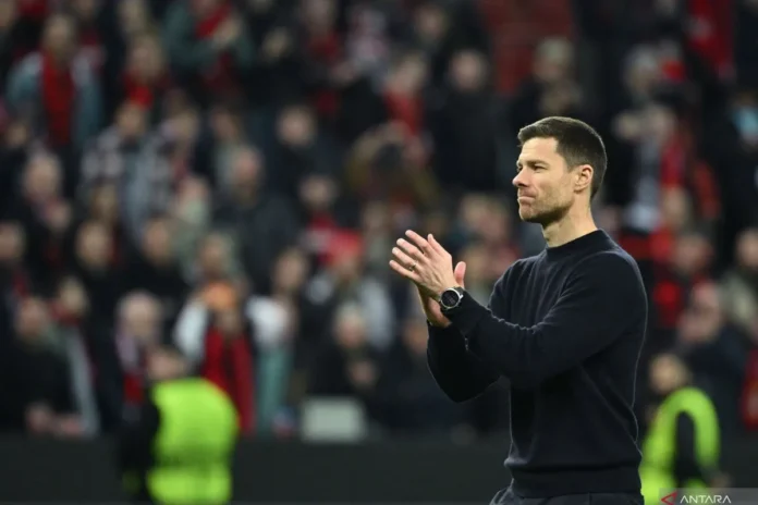 Bayer Leverkusen coach Xabi Alonso